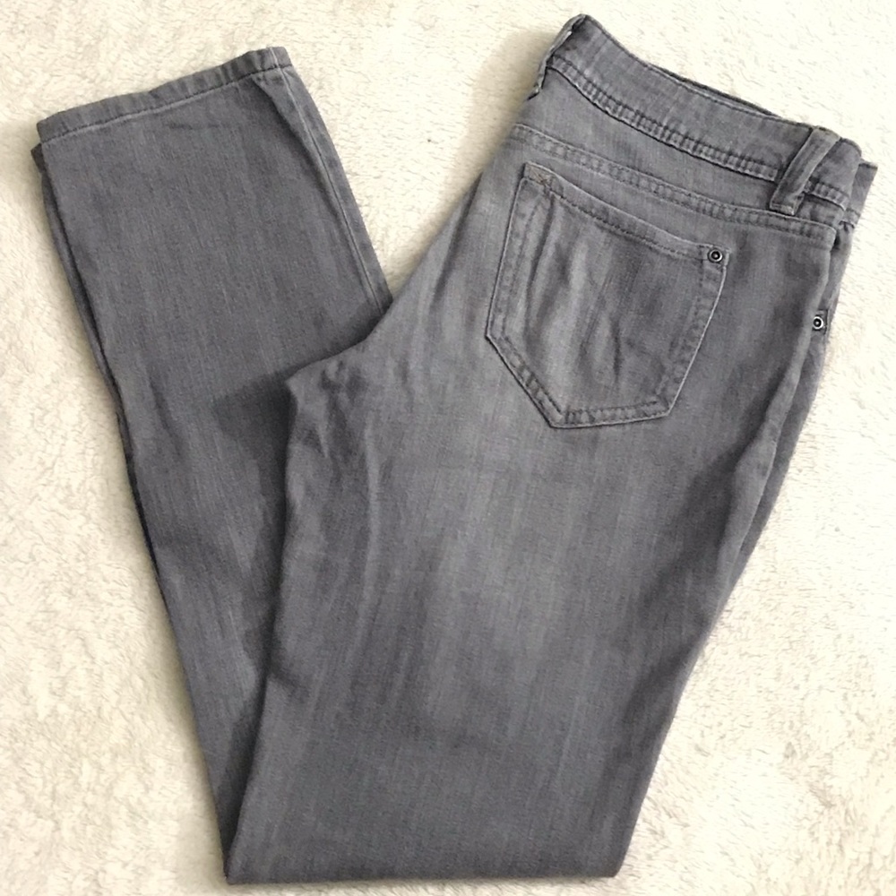 Grey skinny jeans